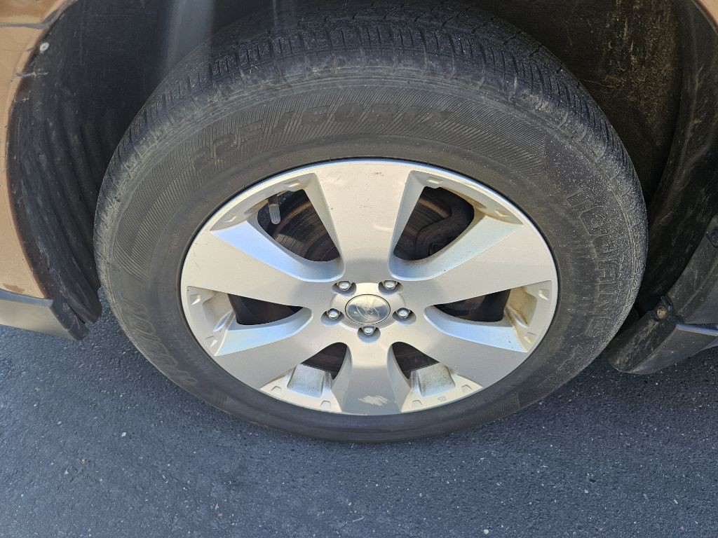 2011 Subaru Outback Image 21