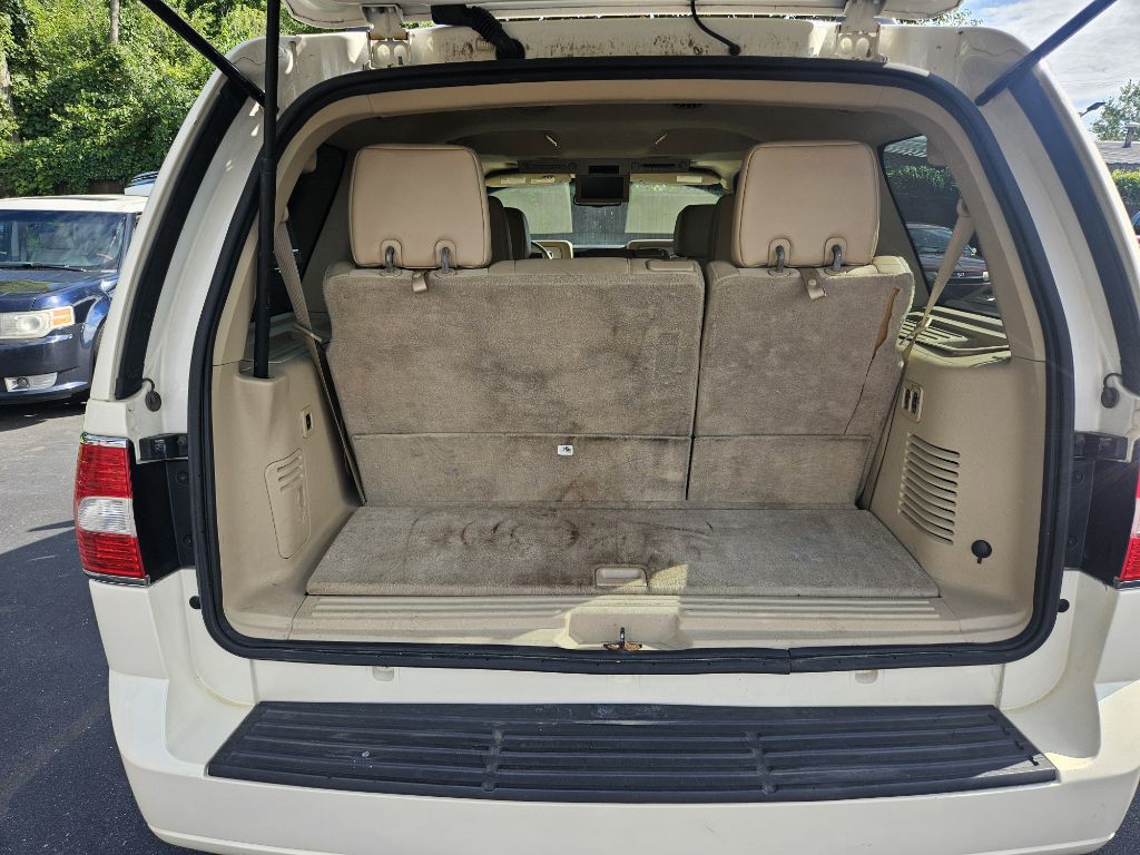 2007 Lincoln Navigator Image 16