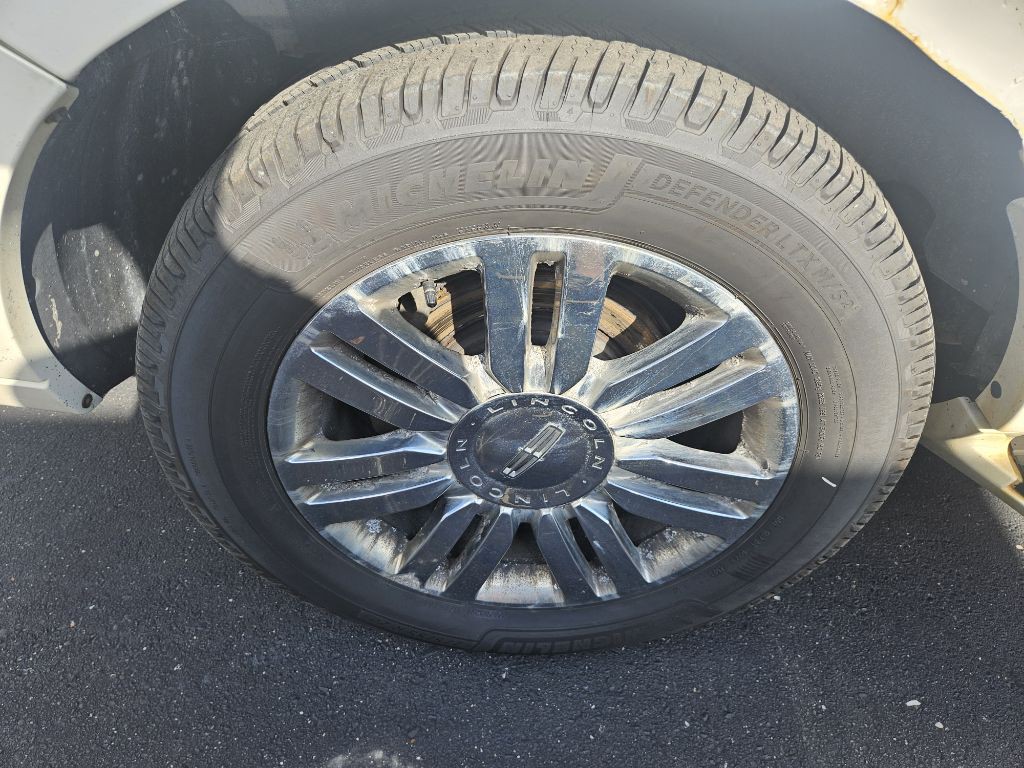 2007 Lincoln Navigator Image 23