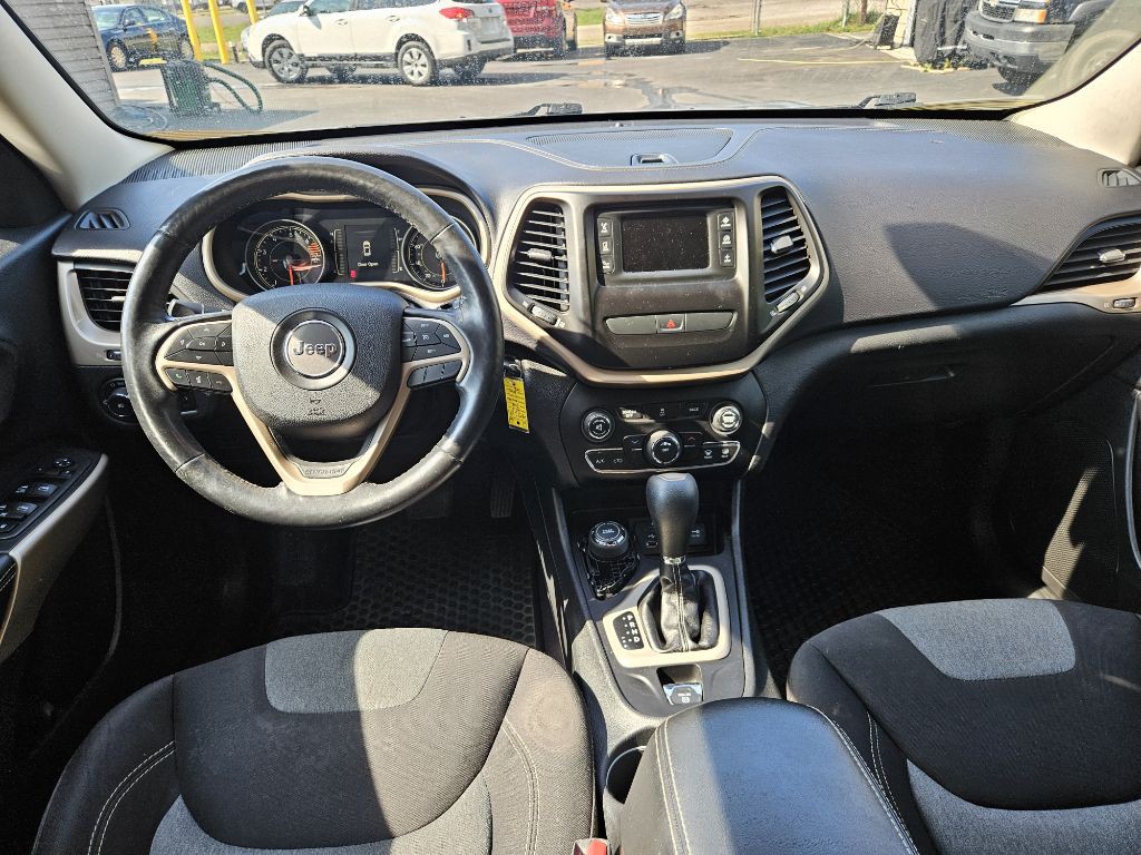 2018 Jeep Cherokee Image 10