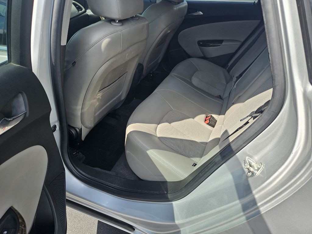 2012 Buick Verano Image 13