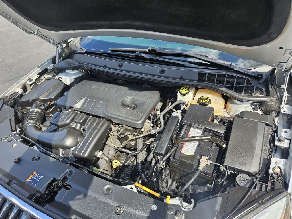 2012 Buick Verano Image 16