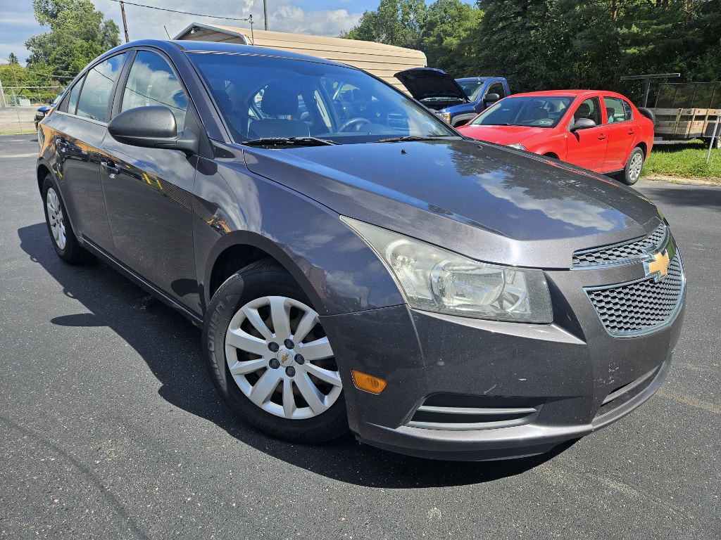 2011 Chevrolet Cruze Image 3