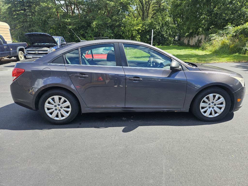 2011 Chevrolet Cruze Image 5