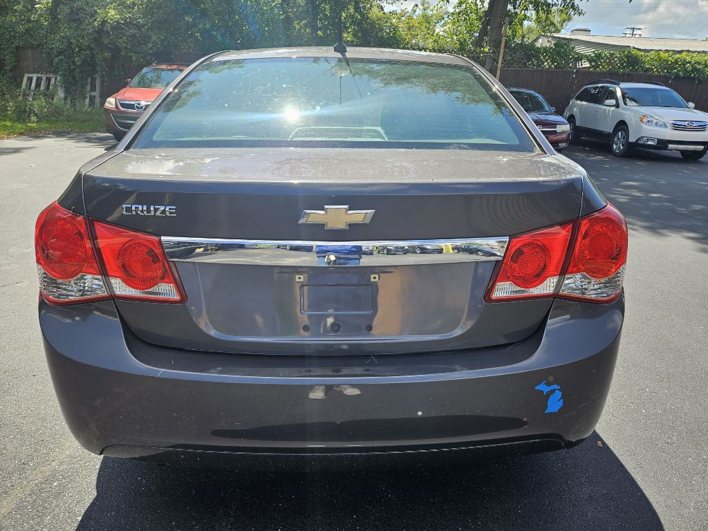 2011 Chevrolet Cruze Image 8