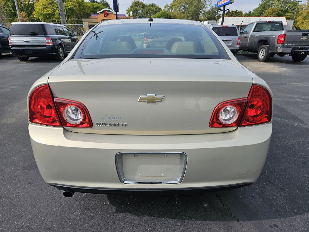 2010 Chevrolet Malibu Image 8