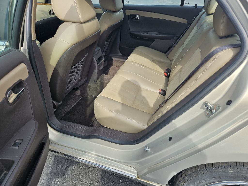 2010 Chevrolet Malibu Image 13