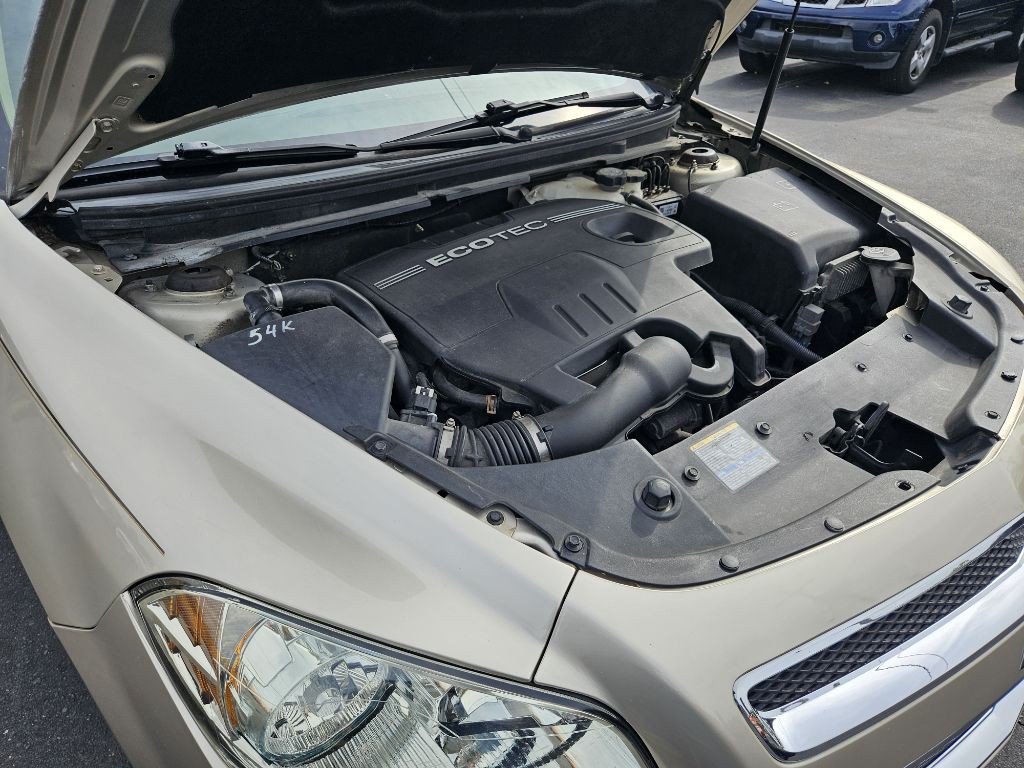 2010 Chevrolet Malibu Image 17