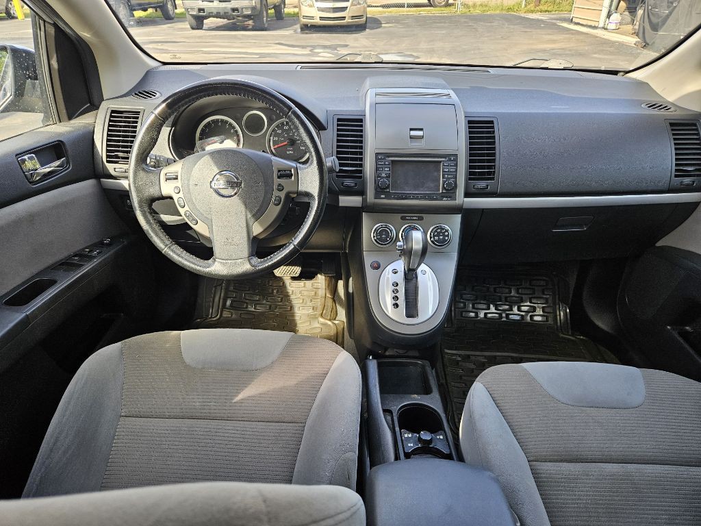 2012 Nissan Sentra Image 10