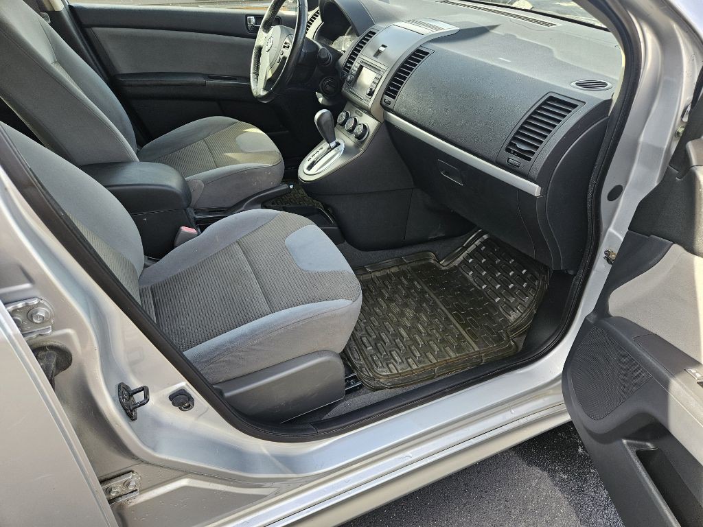 2012 Nissan Sentra Image 13