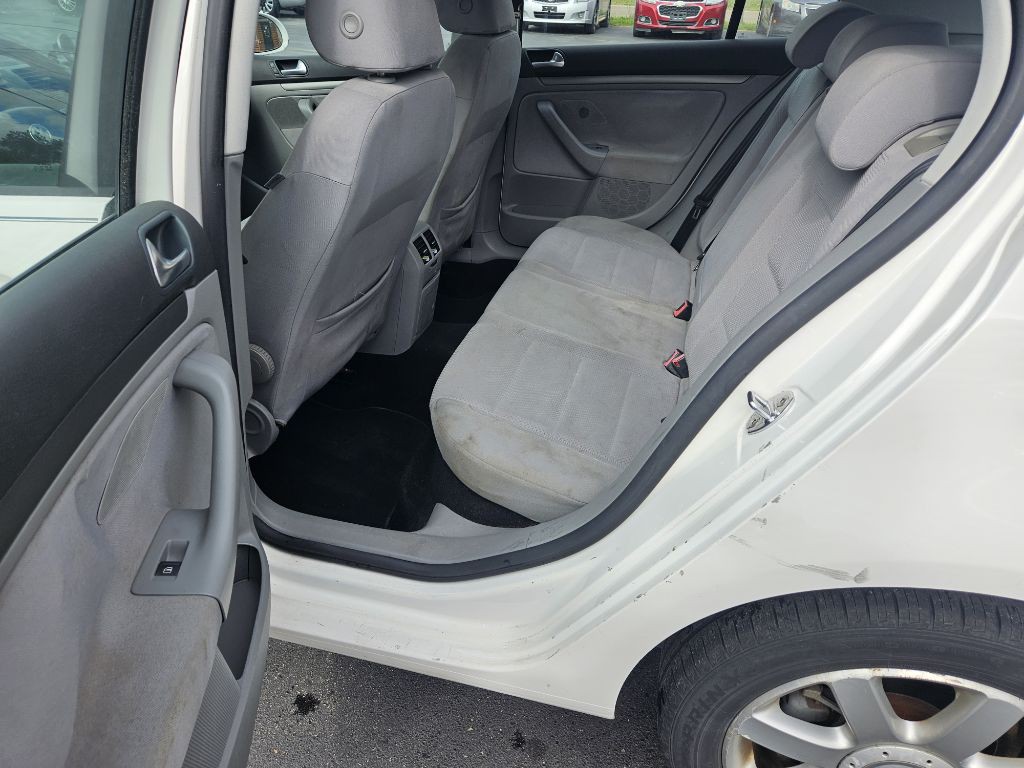 2007 Volkswagen Rabbit Image 14