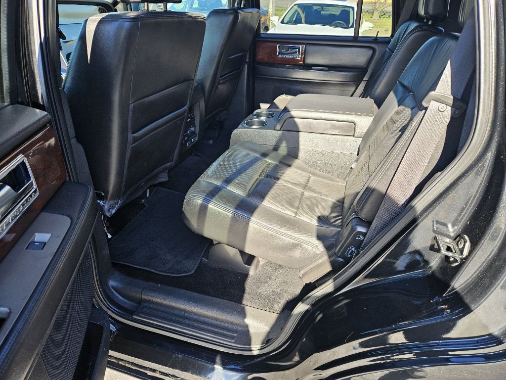 2012 Lincoln Navigator Image 11