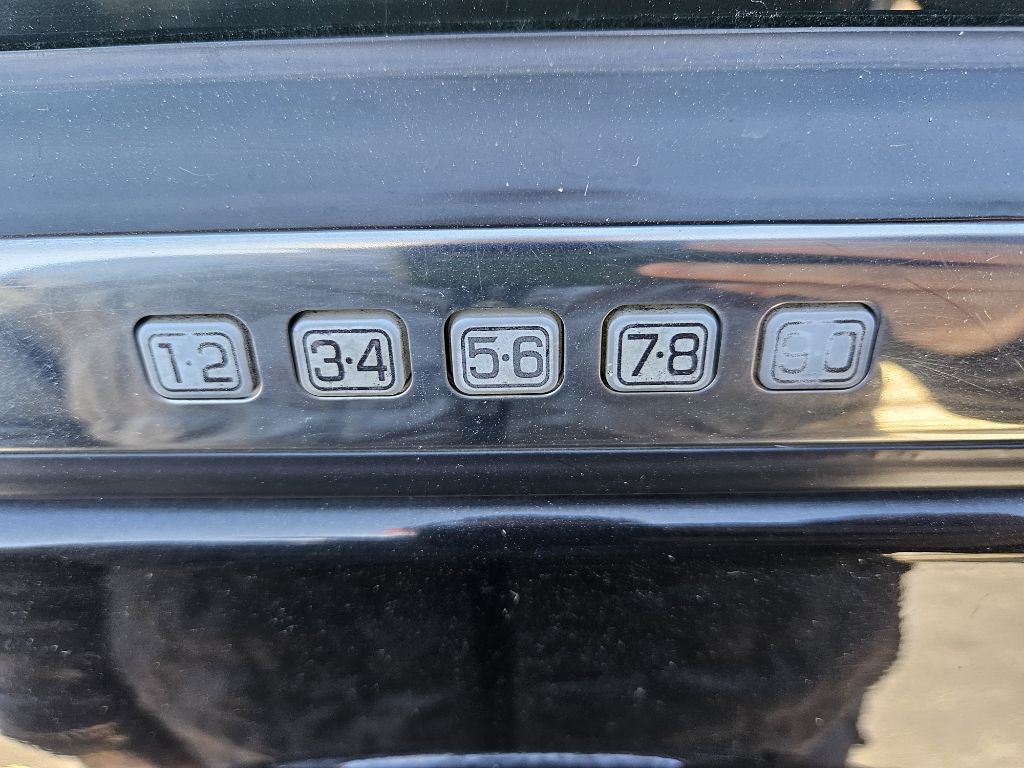 2012 Lincoln Navigator Image 18