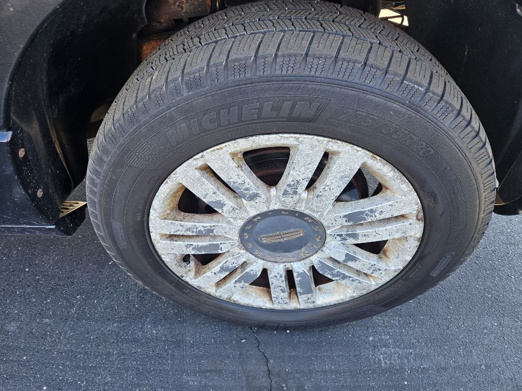 2012 Lincoln Navigator Image 24