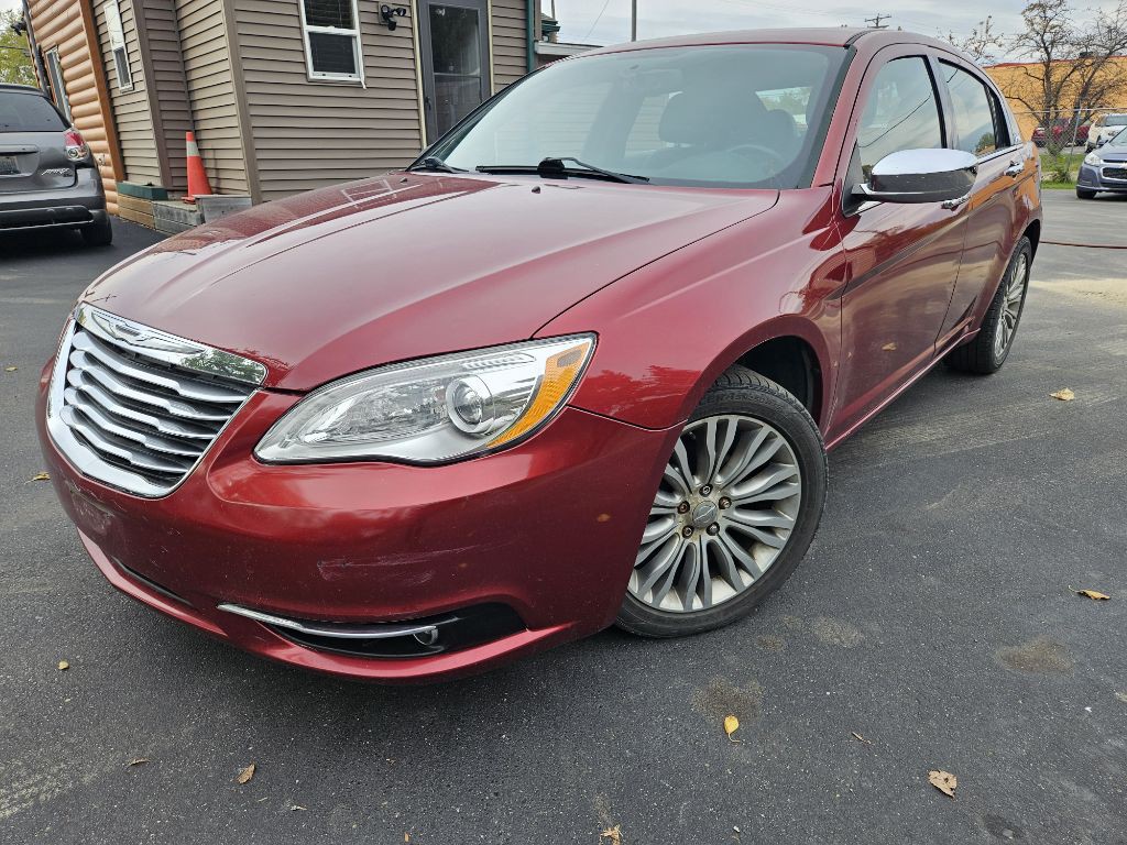2012 Chrysler 200 Image 1