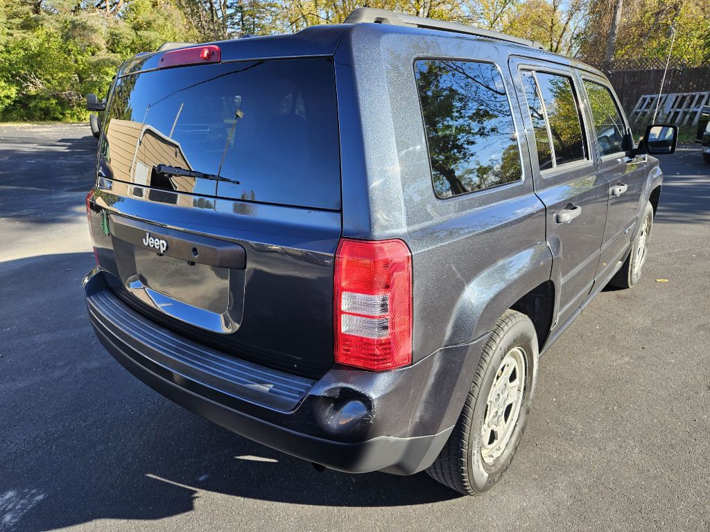 2016 Jeep Patriot Image 9