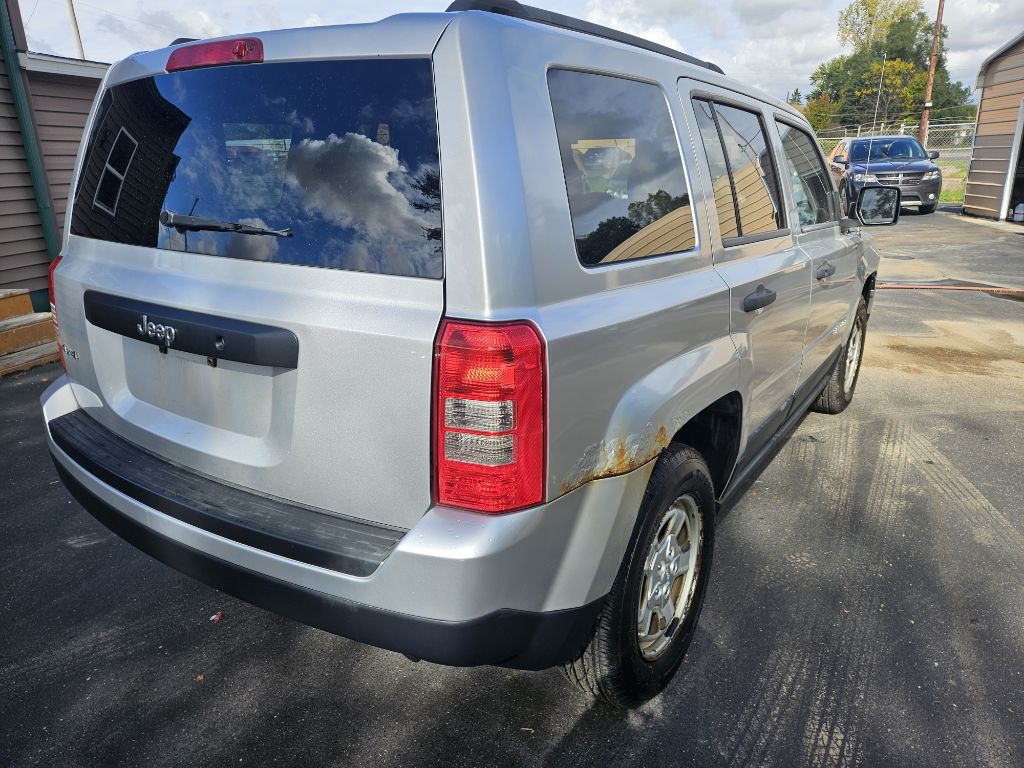 2011 Jeep Patriot Image 9