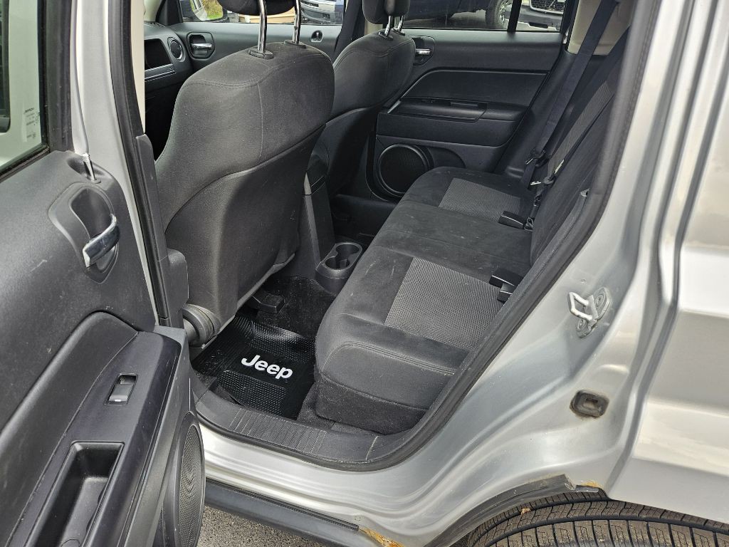 2013 Jeep Patriot Image 12