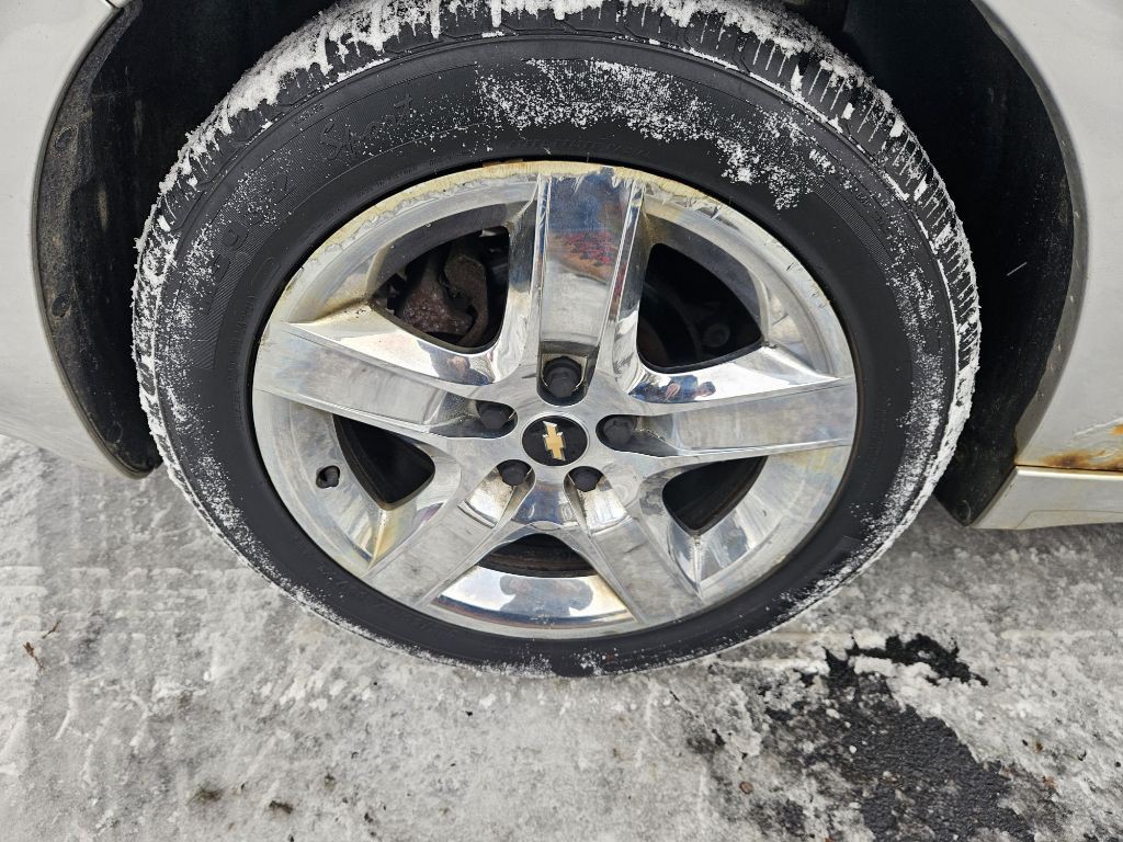 2010 Chevrolet Malibu Image 21