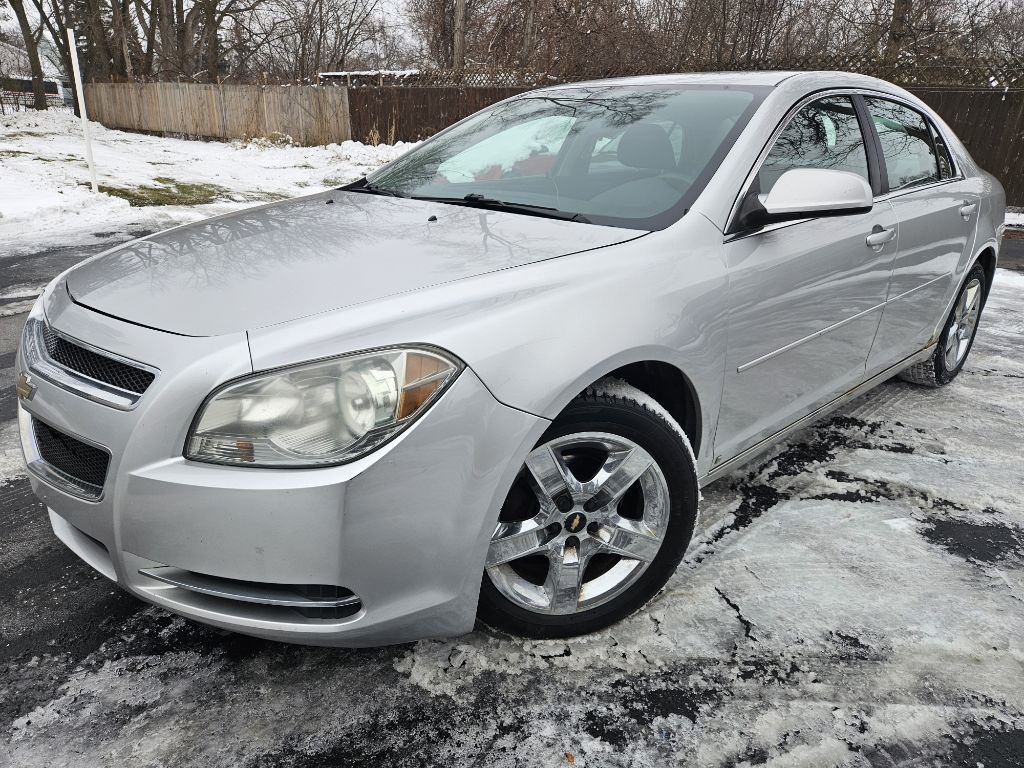 2010 Chevrolet Malibu Image 1