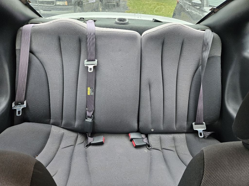 2004 Pontiac Firebird Image 13