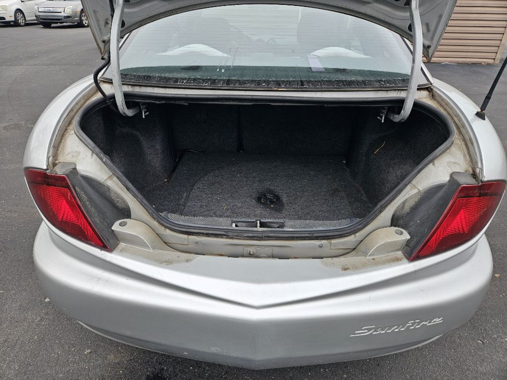 2004 Pontiac Firebird Image 14