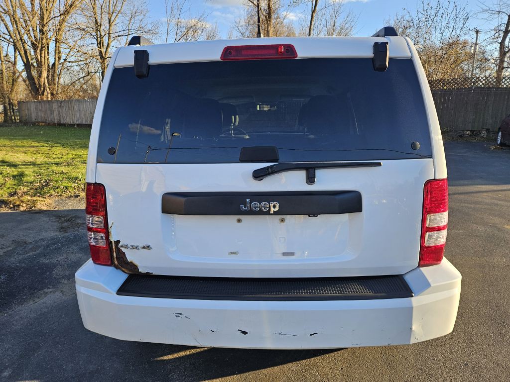 2012 Jeep Liberty Image 8