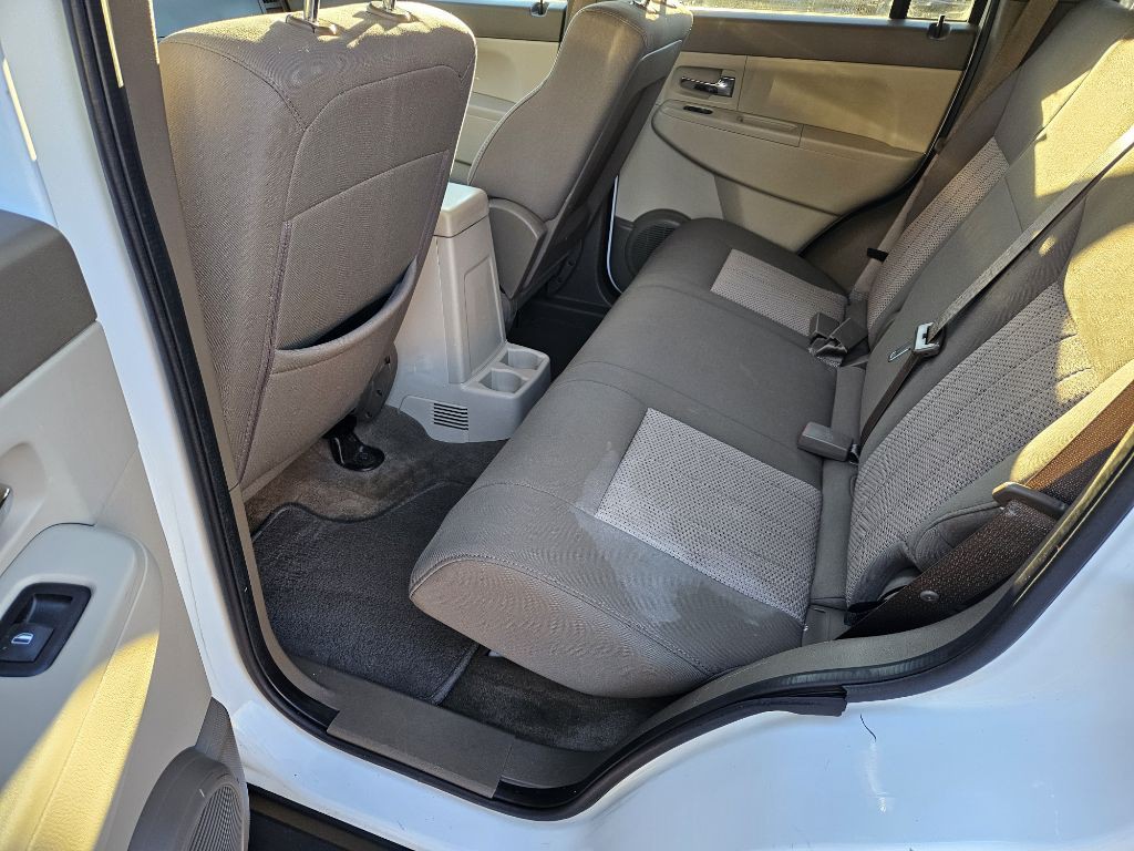 2012 Jeep Liberty Image 13