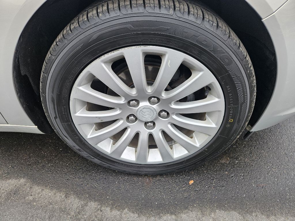 2011 Buick Regal Image 22