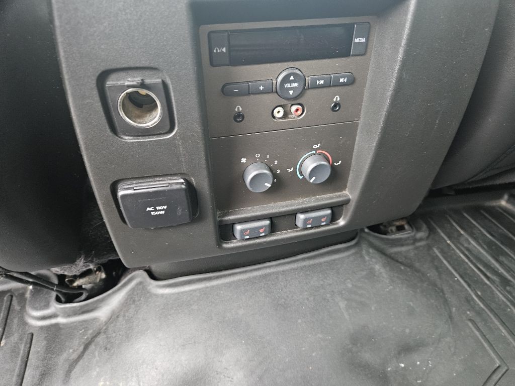 2011 Lincoln Navigator Image 24