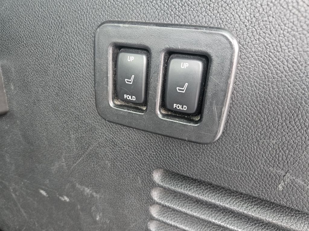 2011 Lincoln Navigator Image 25