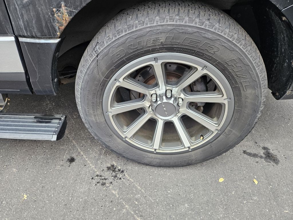 2011 Lincoln Navigator Image 31