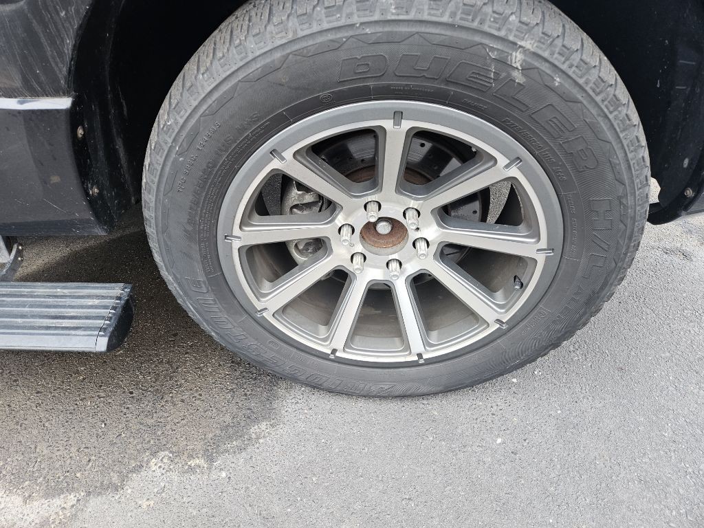 2011 Lincoln Navigator Image 32