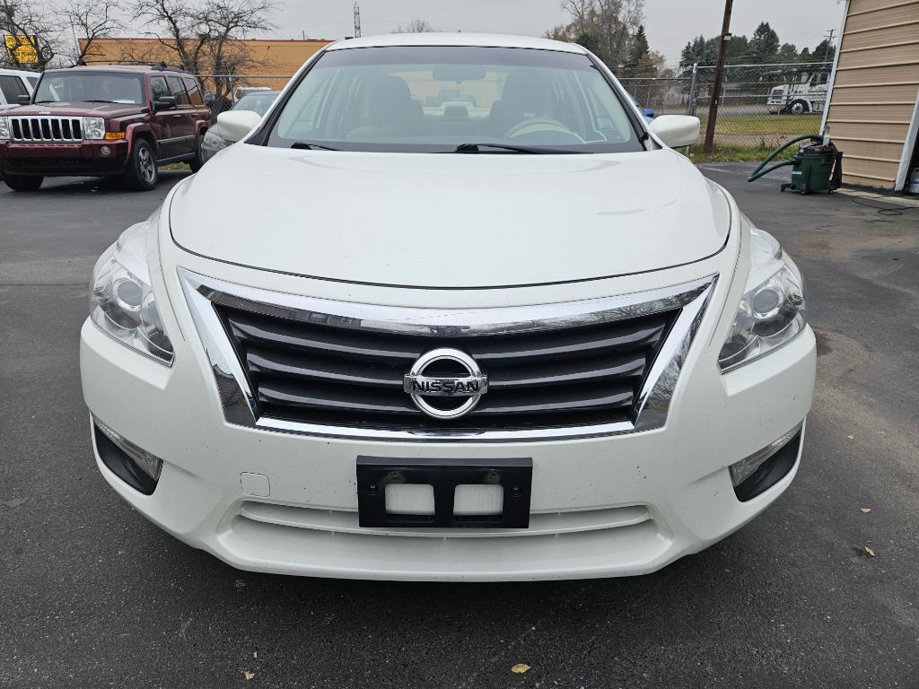 2014 Nissan Altima Image 4