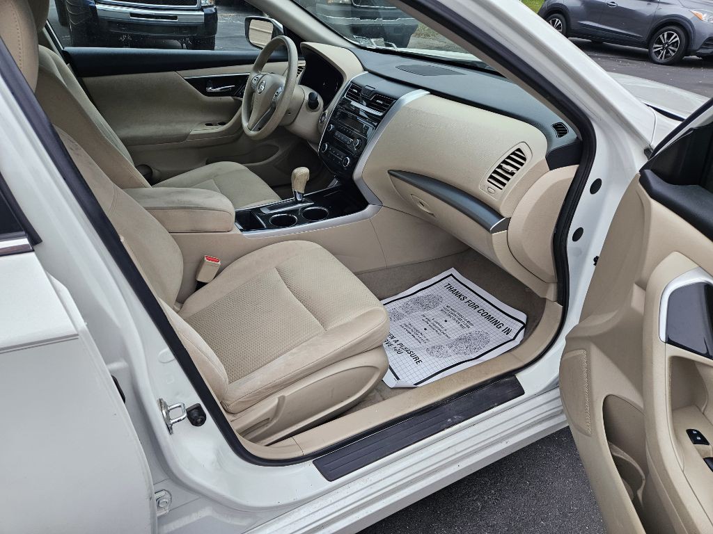 2014 Nissan Altima Image 14