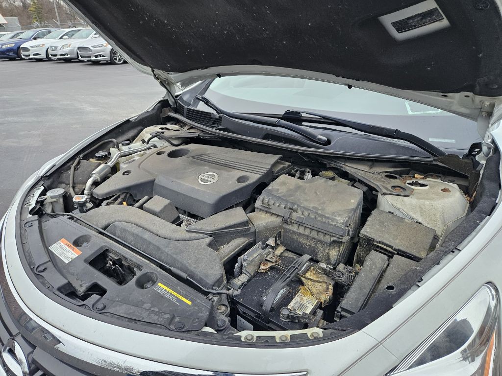 2014 Nissan Altima Image 18