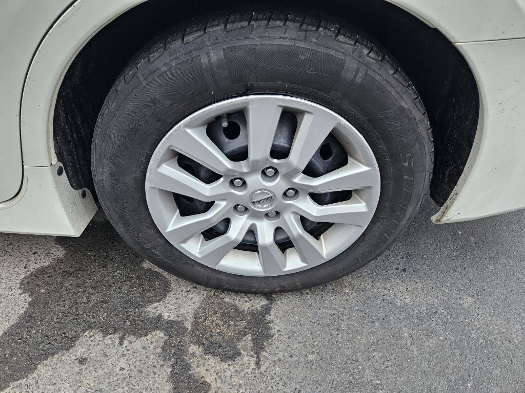 2014 Nissan Altima Image 23