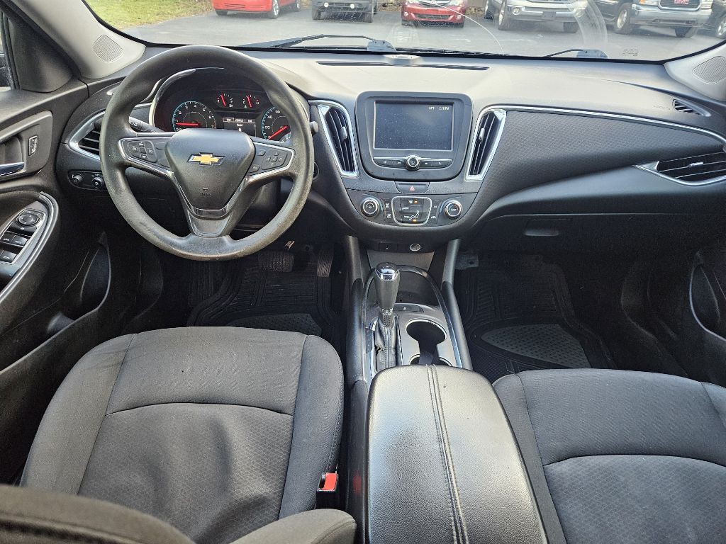 2016 Chevrolet Malibu Image 10