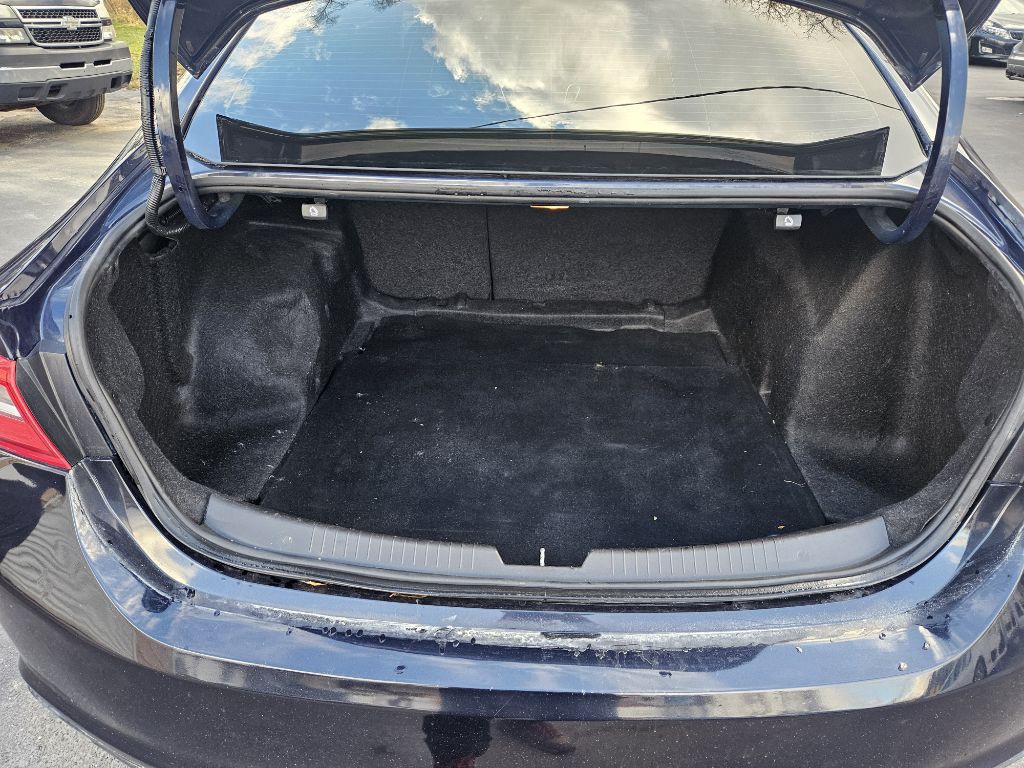 2016 Chevrolet Malibu Image 16