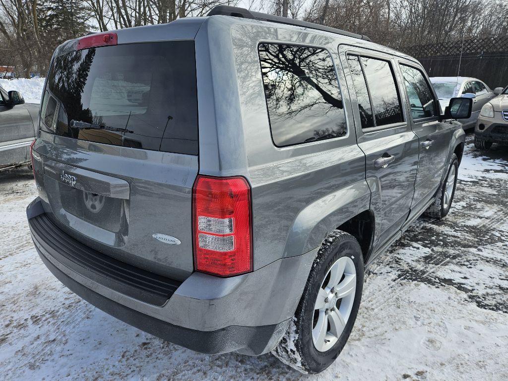 2013 Jeep Patriot Image 9