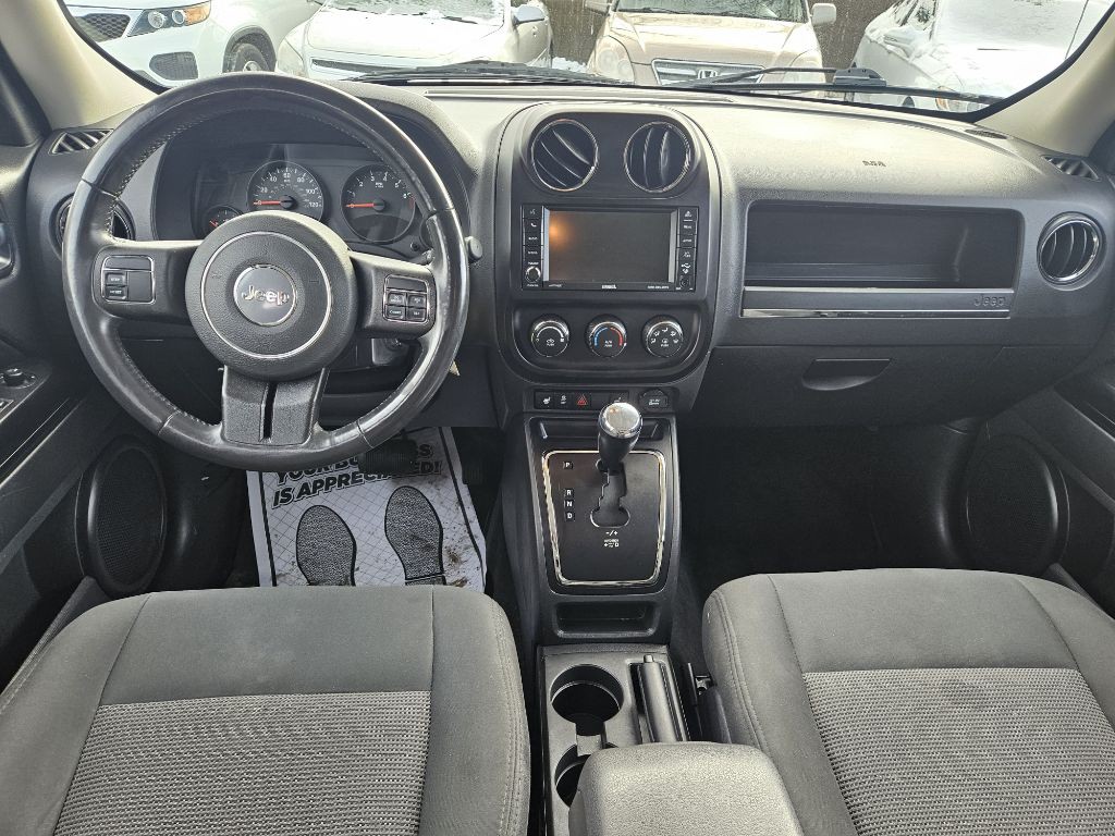 2013 Jeep Patriot Image 10