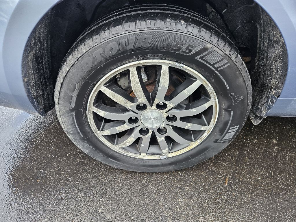 2012 Kia Sedona Image 25