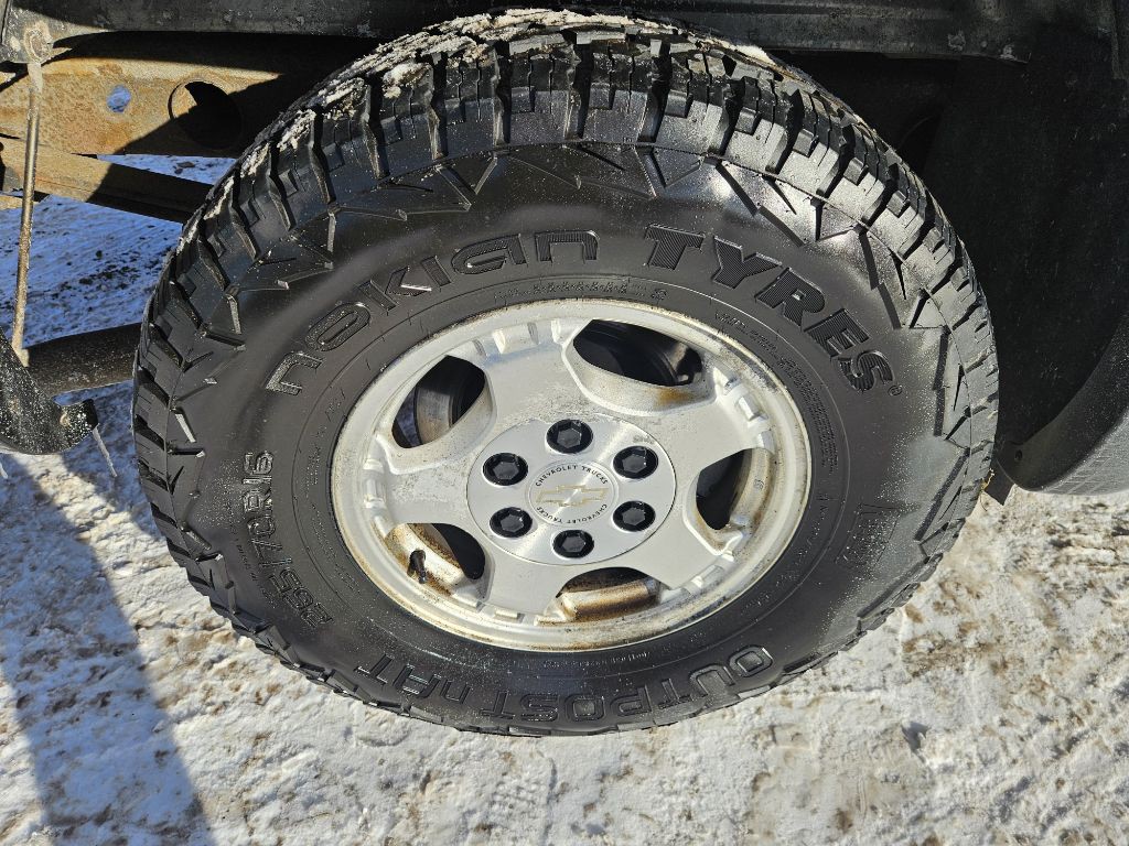 2000 Chevrolet Silverado 1500 Image 18