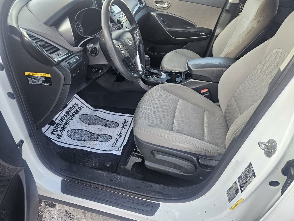 2013 Hyundai Santa Fe Image 11