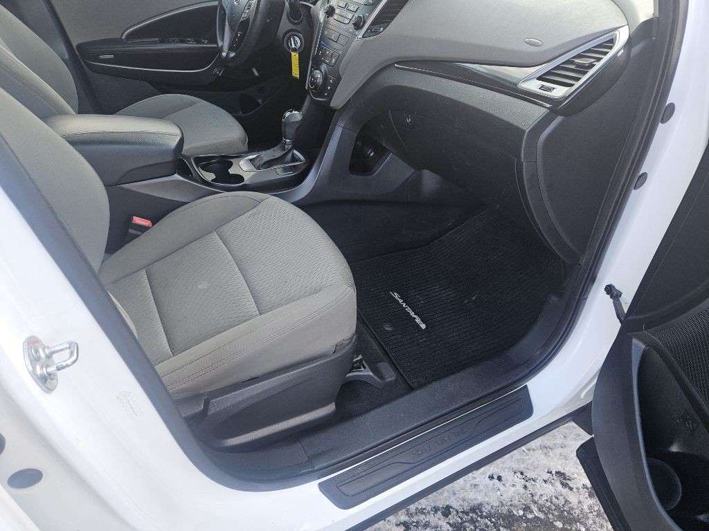 2013 Hyundai Santa Fe Image 13