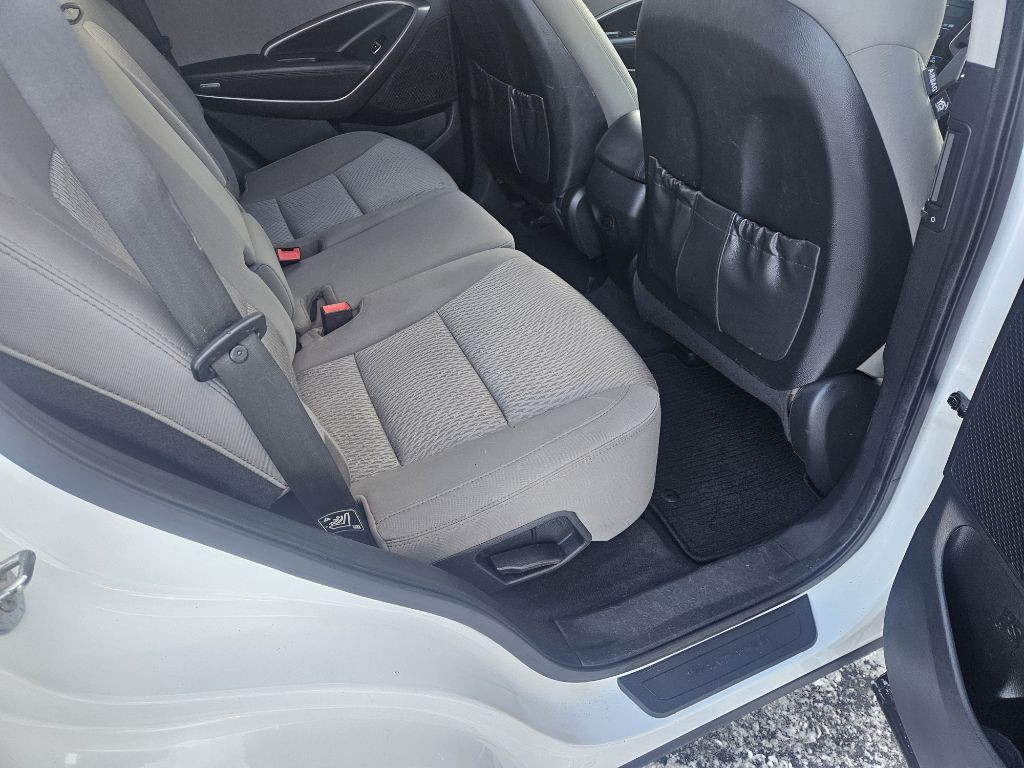2013 Hyundai Santa Fe Image 14