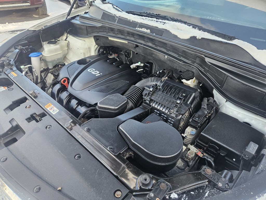 2013 Hyundai Santa Fe Image 16