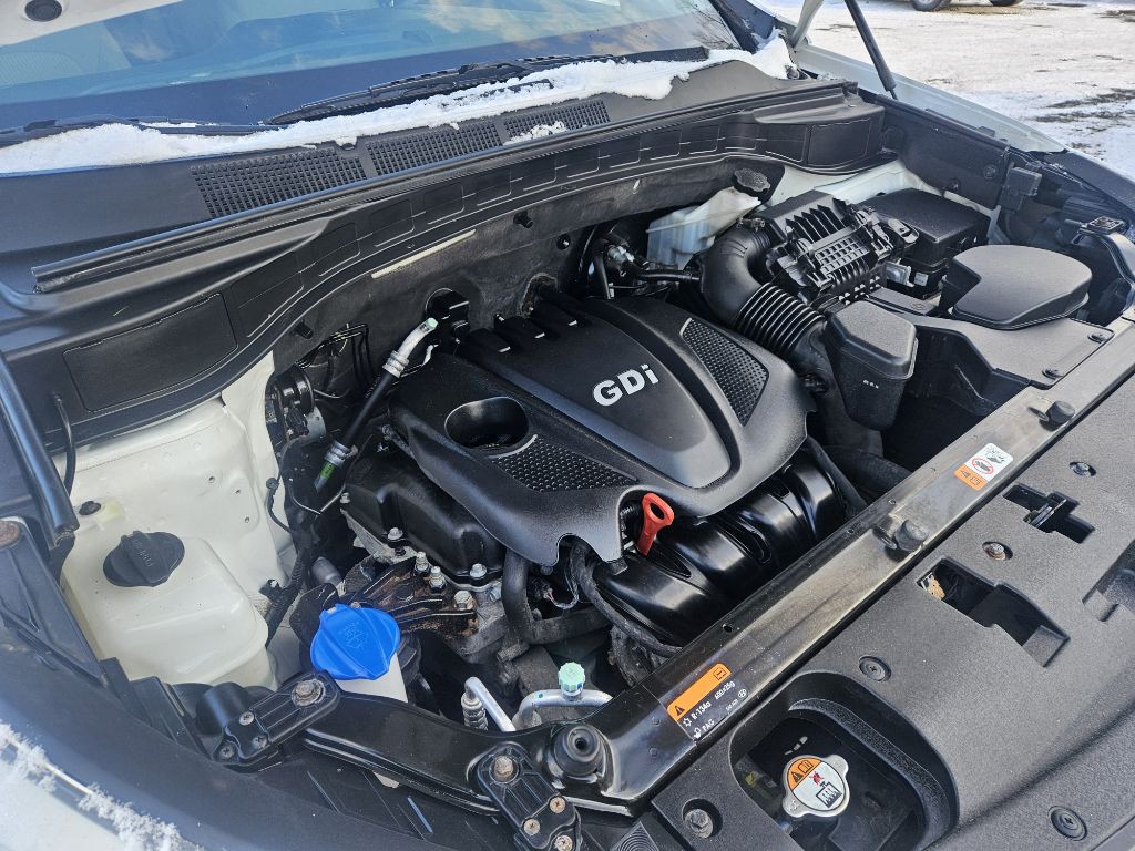 2013 Hyundai Santa Fe Image 17