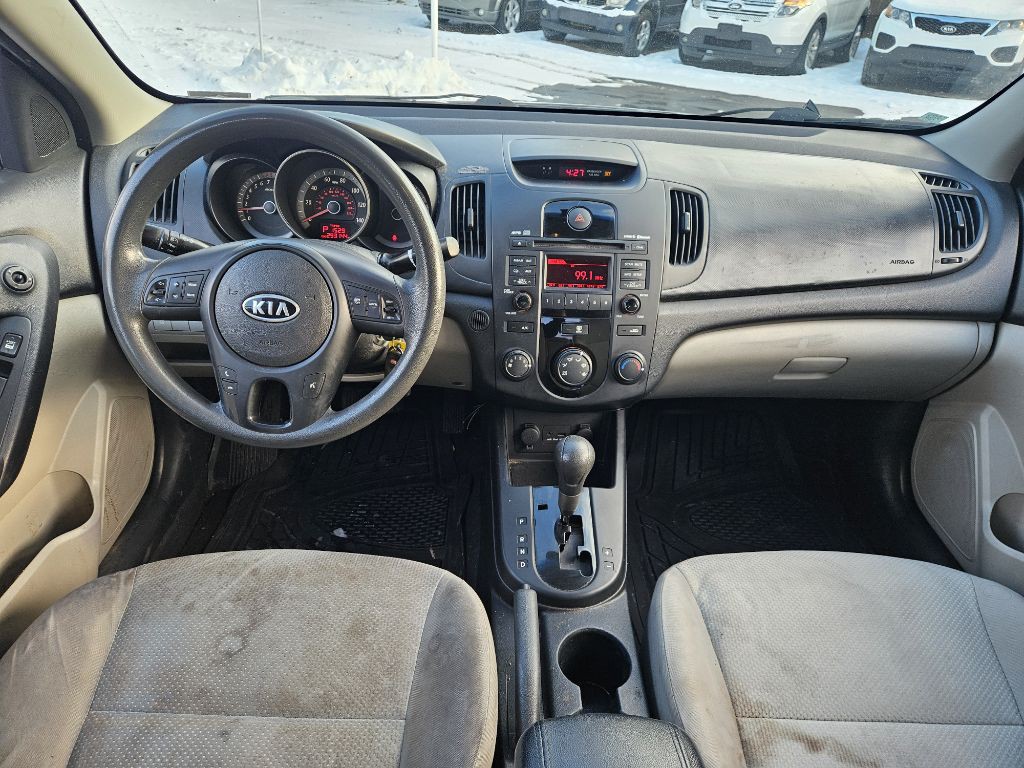 2010 Kia Forte Image 10