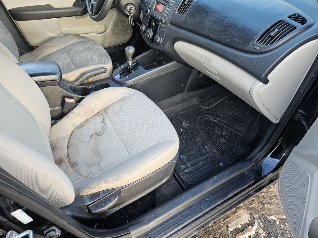 2010 Kia Forte Image 14